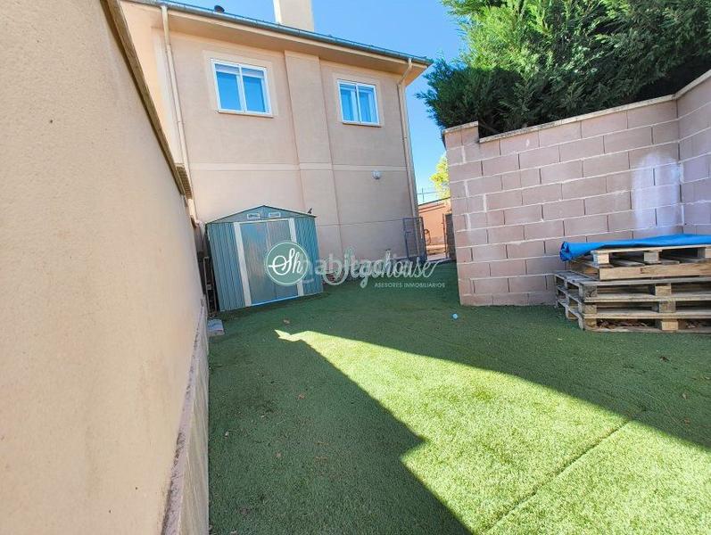 Foto 66af74e0-382d-4d3d-b2be-88f5256f90c7. Chalet avec chauffage parking dans Torrecaballeros