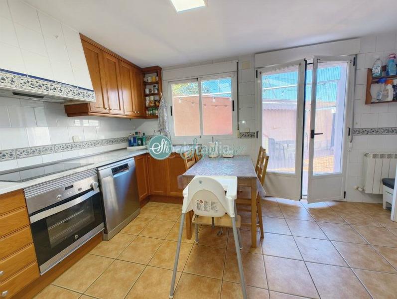 Foto 87ee051e-3884-4099-acd3-4a1259feefad. Chalet avec chauffage parking dans Torrecaballeros