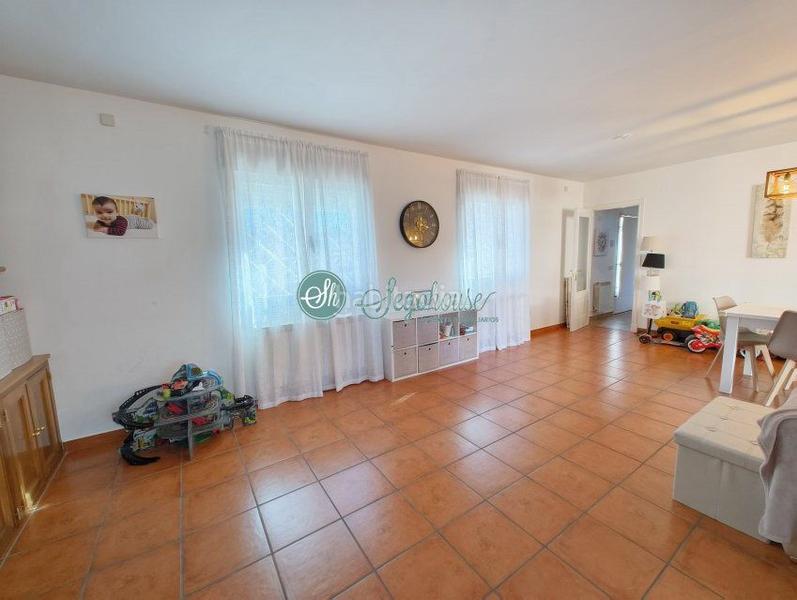 Foto 8e349805-69de-4b5d-891d-55594d65dc62. Chalet avec chauffage parking dans Torrecaballeros