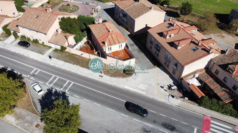 Foto e5c66873-2264-40c8-b749-48224f4c0c60. Chalet avec chauffage parking dans Torrecaballeros