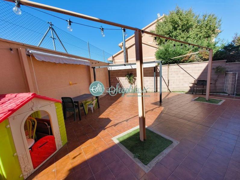 Foto ef65390e-ea49-4783-a948-e9b5fabe2115. Chalet avec chauffage parking dans Torrecaballeros