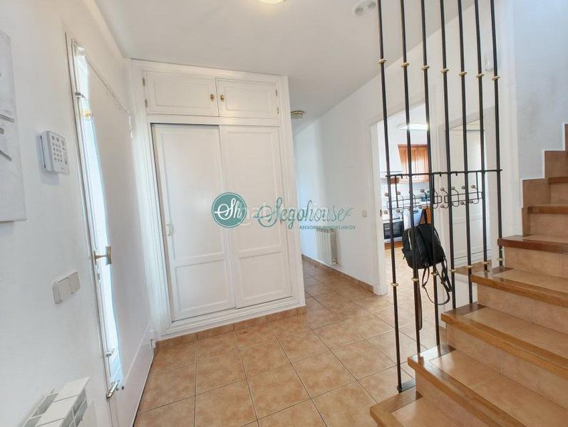 Foto f9a06784-3a76-490a-b293-04f7b2966aae. Chalet avec chauffage parking dans Torrecaballeros