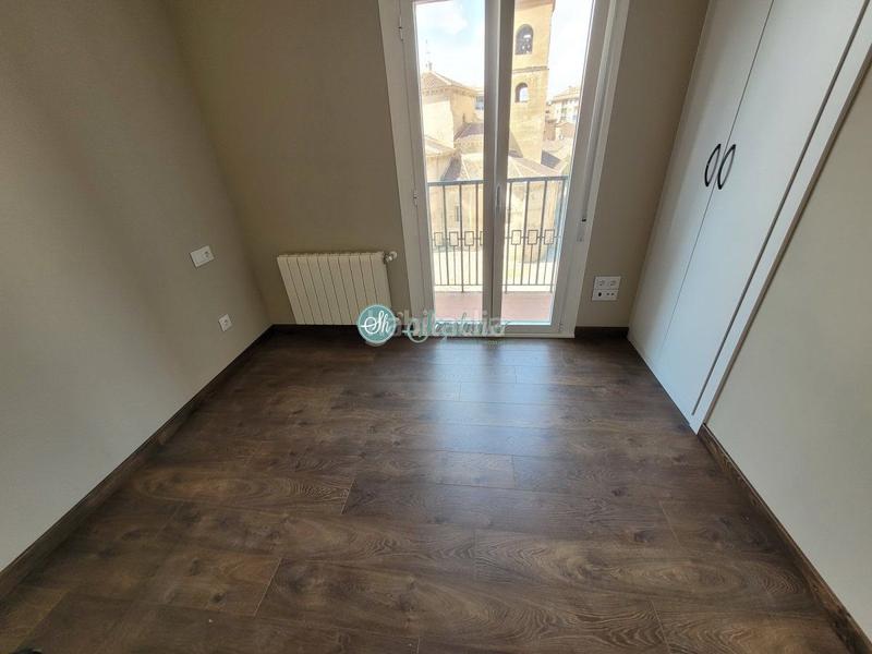 Foto b795fbca-0ec0-414a-9ec0-dac6fbced72f. Alquiler piso  en alquiler en Centro, 3 dormitorios. en Segovia