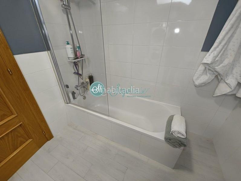 Foto 4dca7d12-1a08-408a-a403-ab54a8fc5259. Pis amb calefacció aparcament a Via Romana Segovia