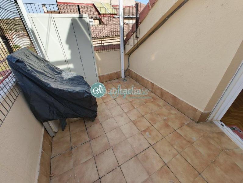 Foto 7ffab177-5f4a-473b-bc14-b80e66b6af1e. Pis amb calefacció aparcament a Via Romana Segovia