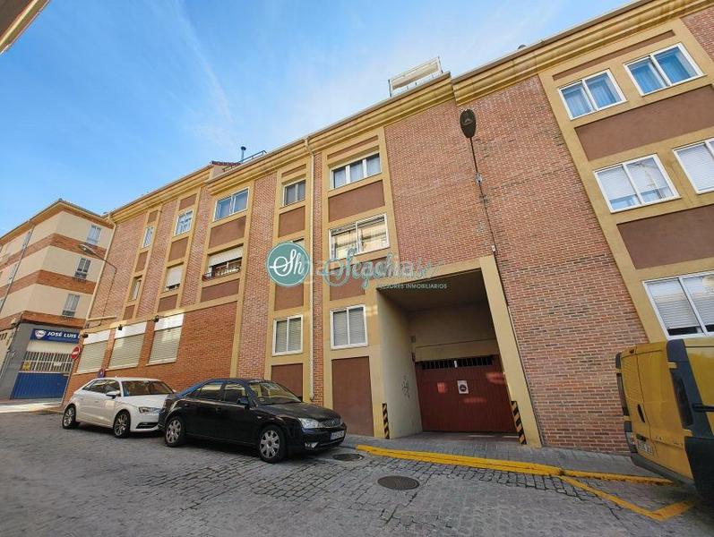 Foto a5197b95-45f7-4909-bfb7-ce94ebb58a68. Pis amb calefacció aparcament a Via Romana Segovia