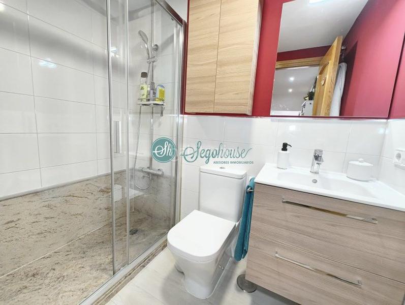 Foto a6e118ad-56ad-42ff-9736-effaf5a4bfd6. Pis amb calefacció aparcament a Via Romana Segovia