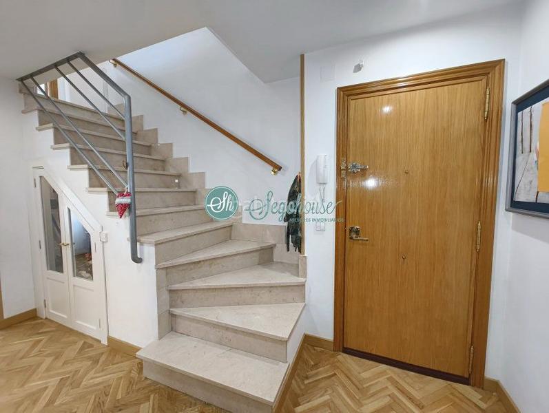 Foto ea20908d-779c-47b0-8ff5-b65e86c86104. Pis amb calefacció aparcament a Via Romana Segovia