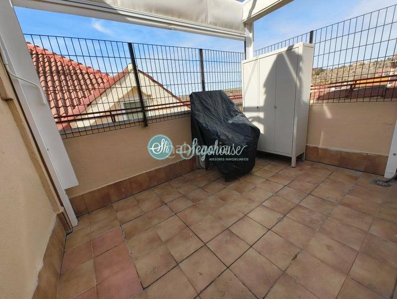 Foto fd5549d0-c624-4261-98e4-596f2e52af94. Pis amb calefacció aparcament a Via Romana Segovia