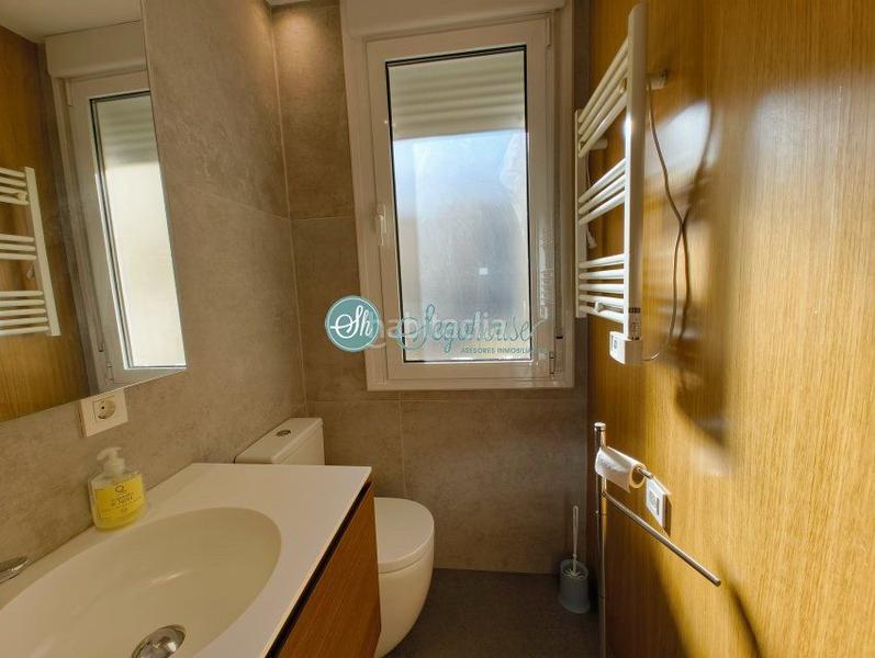 Foto 1249a299-adc4-4504-8bf1-7b4b17eebaa1. Lloguer apartament amb calefacció a Centro Segovia