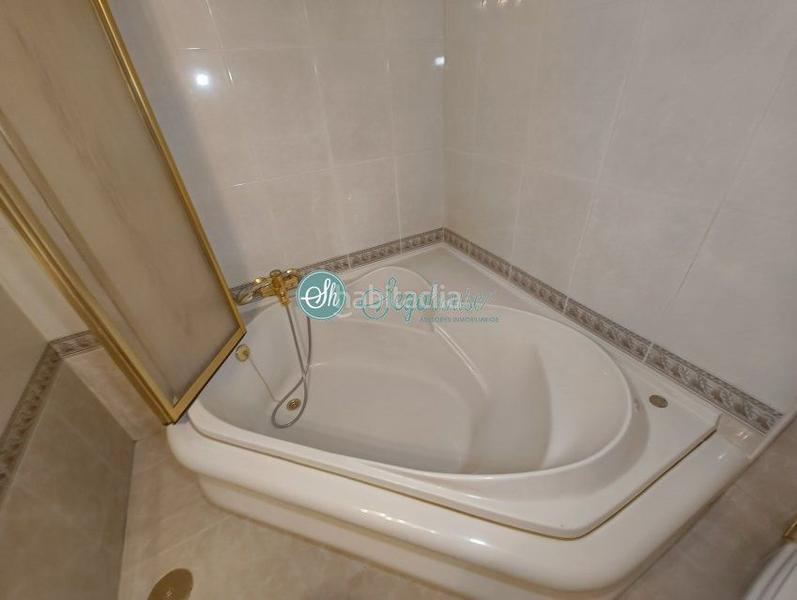 Foto 0a8b0d06-e121-4e4f-942d-6510ace4be95. Appartamento con riscaldamento parcheggio in José Zorrilla - Padre Claret Segovia