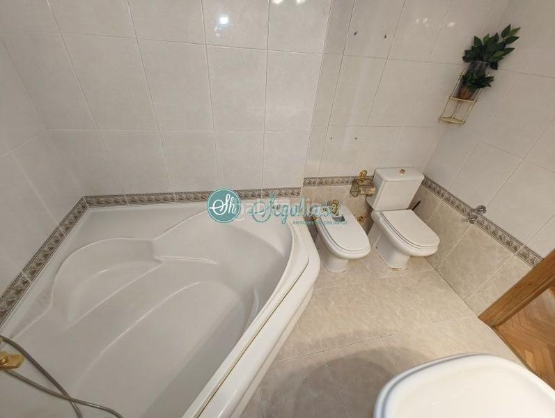 Foto 0d31a47f-8103-4313-930d-38bfdd4d8767. Appartamento con riscaldamento parcheggio in José Zorrilla - Padre Claret Segovia