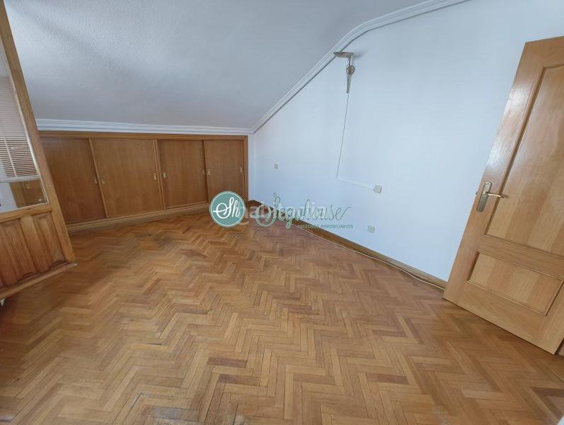 Foto 21f30ceb-40a8-40a9-a834-3e08c6a3f2df. Appartamento con riscaldamento parcheggio in José Zorrilla - Padre Claret Segovia