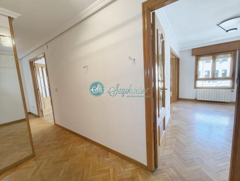 Foto 27b879bf-29a1-439f-984a-42cd3e69d27c. Appartamento con riscaldamento parcheggio in José Zorrilla - Padre Claret Segovia