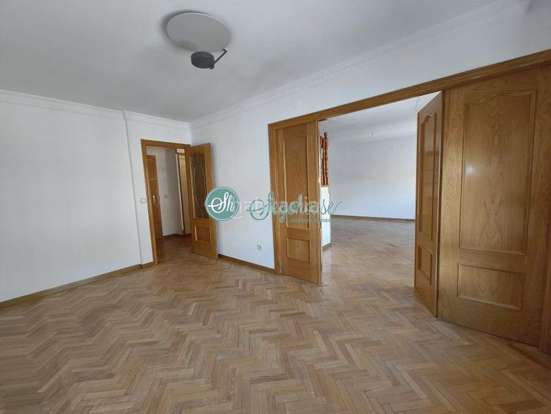 Foto 2930cb17-f3c6-40b6-acdb-e4b35ca48d51. Appartamento con riscaldamento parcheggio in José Zorrilla - Padre Claret Segovia