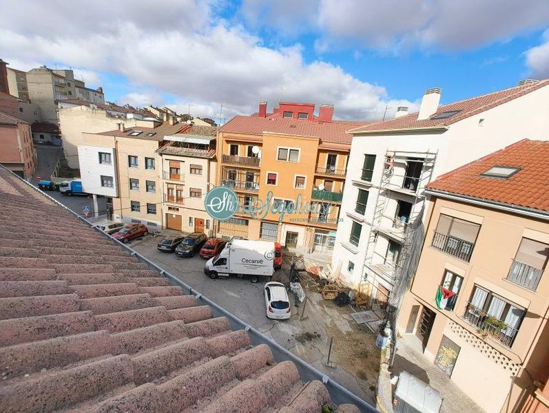 Foto 54c7901d-1942-4ec2-a240-21d3c0510023. Appartamento con riscaldamento parcheggio in José Zorrilla - Padre Claret Segovia
