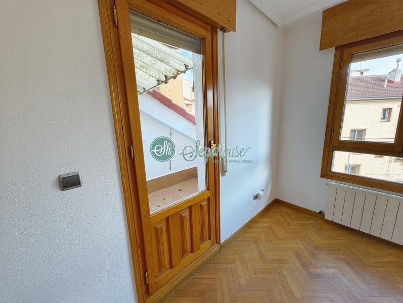 Foto 897a80cd-012a-475b-9d82-6f3fbbc30363. Appartamento con riscaldamento parcheggio in José Zorrilla - Padre Claret Segovia