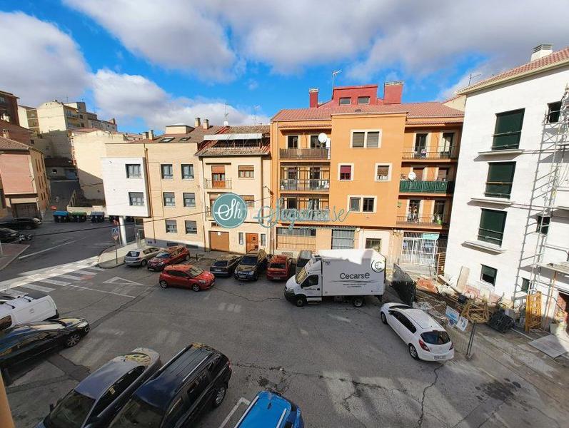 Foto 8cf03ad3-5ddd-474a-ba92-e615d753bc0f. Appartamento con riscaldamento parcheggio in José Zorrilla - Padre Claret Segovia