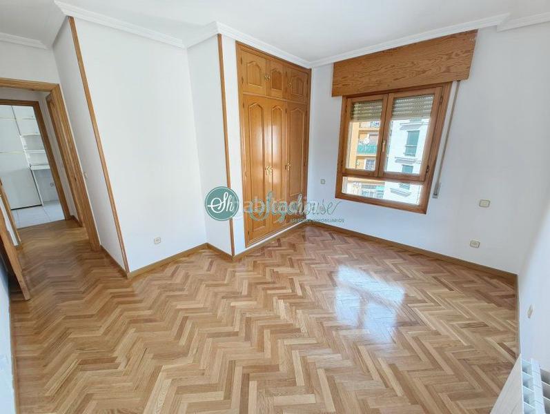 Foto ae494442-86c9-465d-a65b-c50078b71deb. Appartamento con riscaldamento parcheggio in José Zorrilla - Padre Claret Segovia