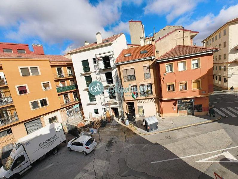 Foto cf1e35c5-d55f-41b3-b5b8-86a28d9a0577. Appartamento con riscaldamento parcheggio in José Zorrilla - Padre Claret Segovia