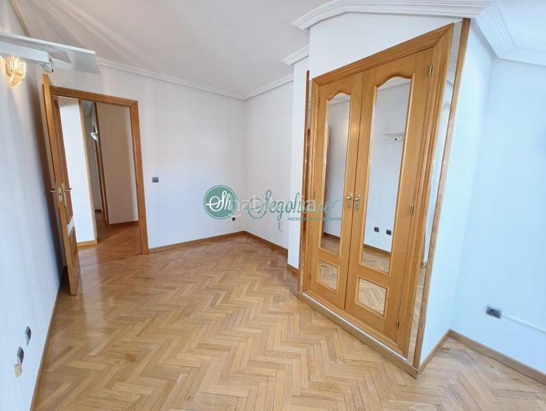 Foto ea580d10-1565-474f-82e9-a74d325e7634. Appartamento con riscaldamento parcheggio in José Zorrilla - Padre Claret Segovia