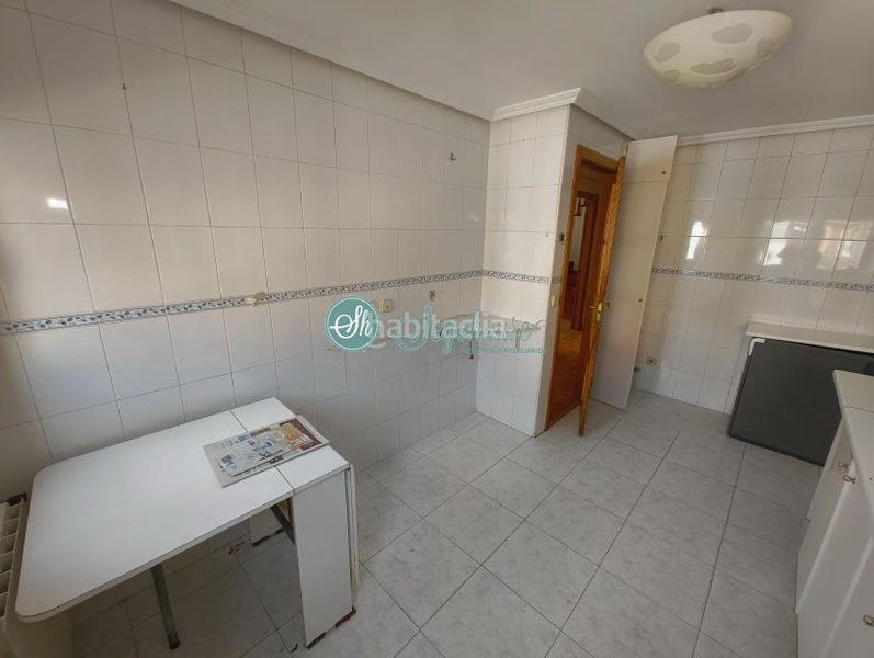 Foto ef5f6efd-45dd-49eb-b516-94f5c249d442. Appartamento con riscaldamento parcheggio in José Zorrilla - Padre Claret Segovia