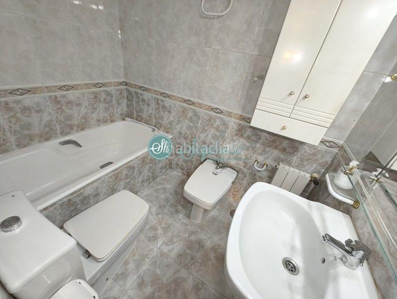 Foto f95e797b-d7b9-4d8f-bab4-335b8b1633e7. Appartamento con riscaldamento parcheggio in José Zorrilla - Padre Claret Segovia