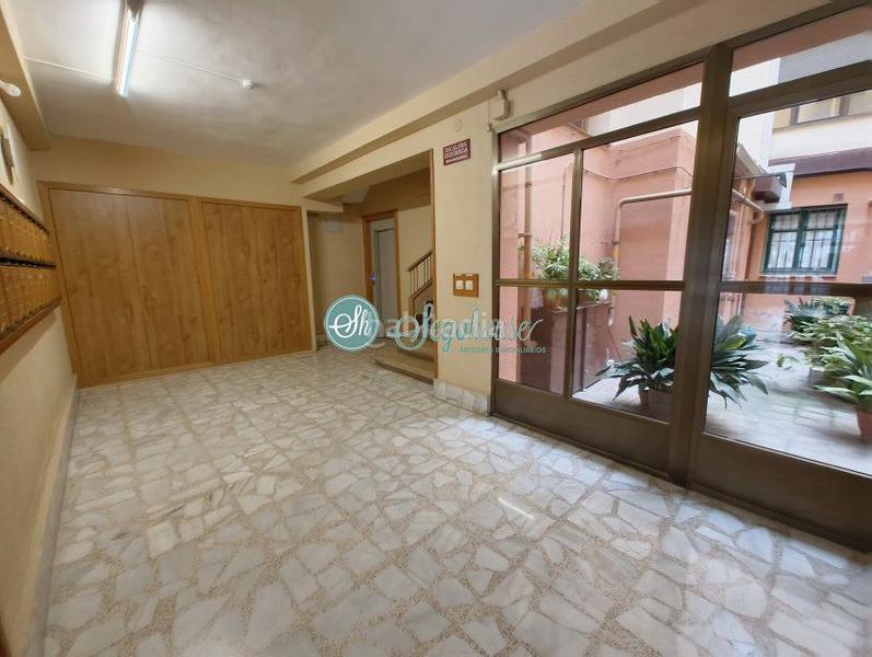 Foto 7bbb6607-8b69-4e8f-aa2d-9d6381621dfc. Appartement avec chauffage dans José Zorrilla - Padre Claret Segovia