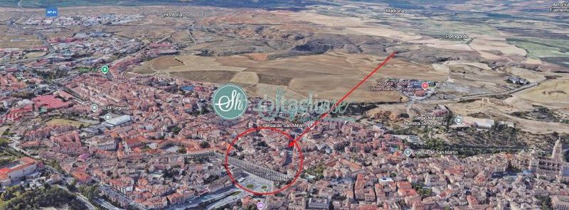 Foto 4a85c0dc-5f1b-4f31-8c34-a03deb9027d1. Edificio  en venta en Centro acueducto, 3 dormitorios. en Segovia