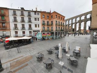 Lloguer Local Comercial a Centro. Local en alquiler en centro  acueducto, 1 dormitorio.