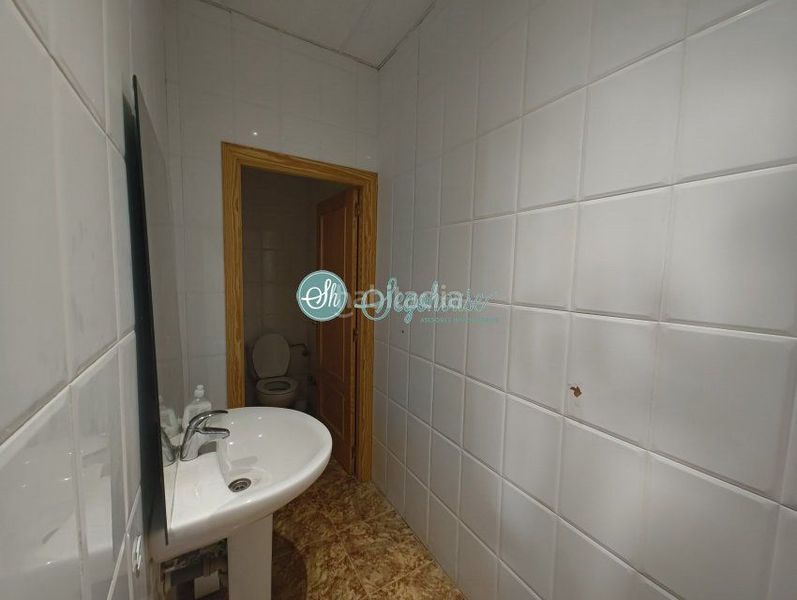 Foto 3be02ed4-e165-467e-80e2-de41360affcf. Rent business premise in Lastrilla (La)