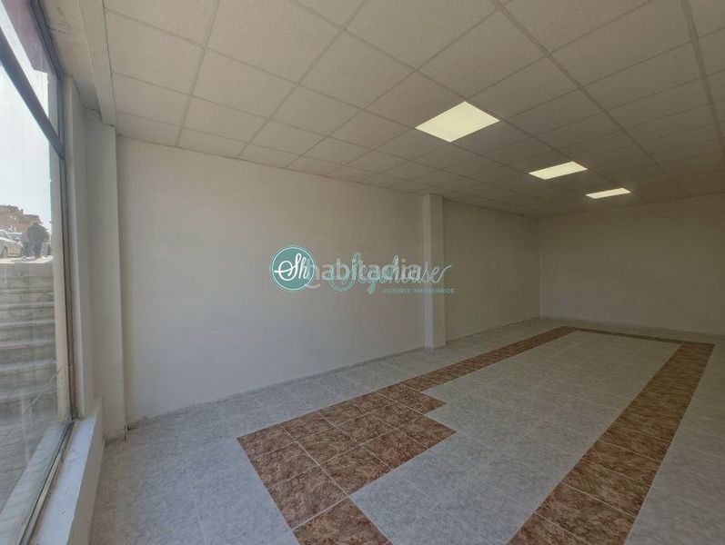 Foto 450b57ac-e1c4-41cc-a576-9eca61c3286b. Rent business premise in Lastrilla (La)
