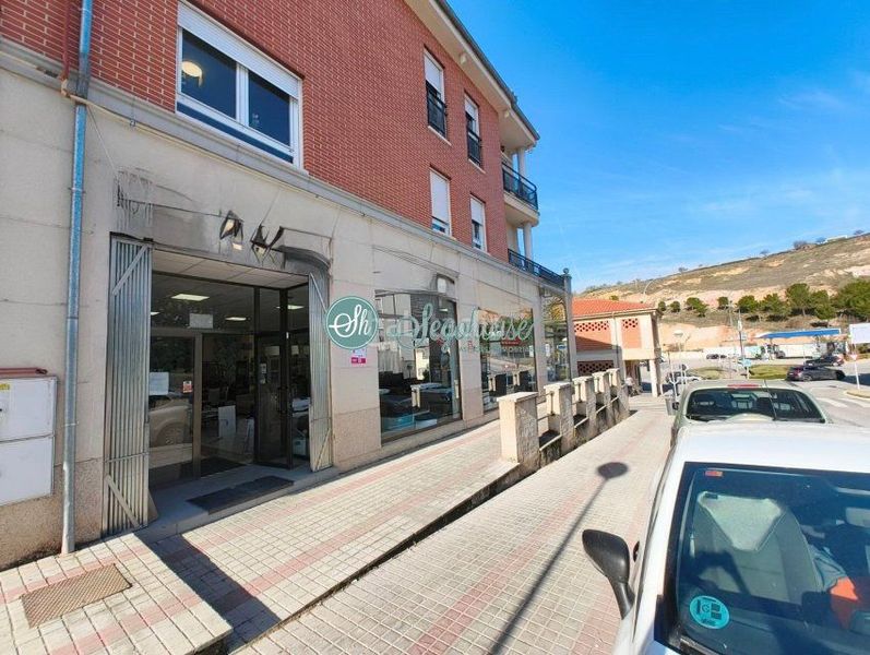 Foto 64481178-8992-41c6-94f3-9cdac850495f. Rent business premise in Lastrilla (La)