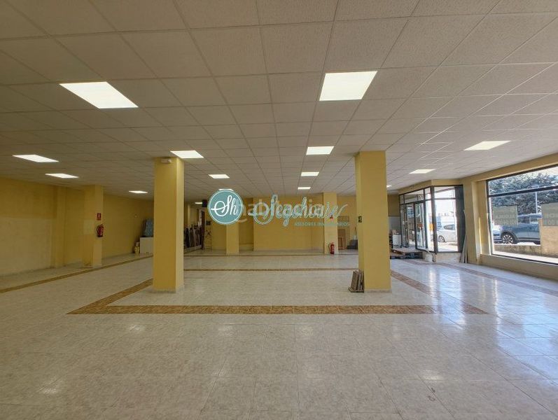 Foto 6a46a10a-a81f-40a8-b383-c1ebf7e0f330. Rent business premise in Lastrilla (La)