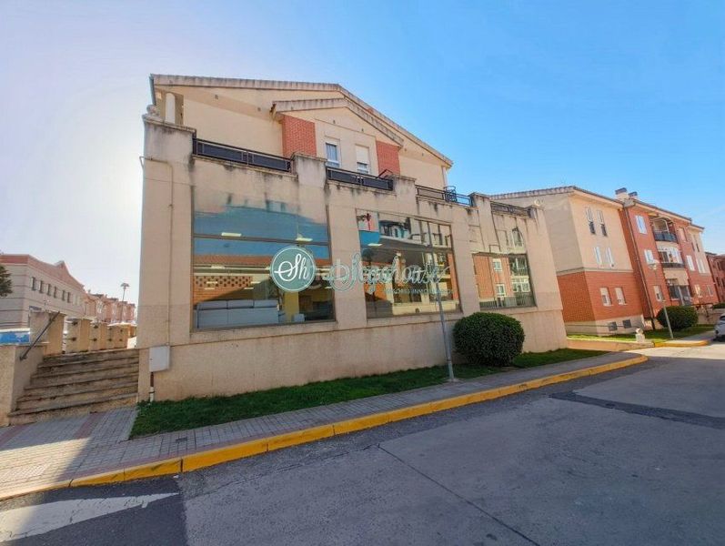 Foto 970c422b-196e-4e9c-8060-986ba1ccdb63. Rent business premise in Lastrilla (La)