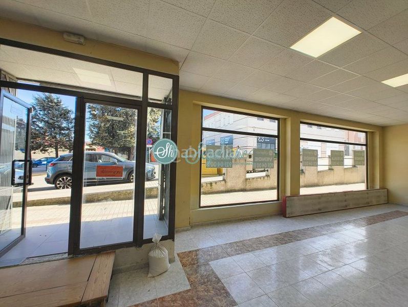 Foto a3948d82-d7d2-417c-94da-58fbe4fe3468. Rent business premise in Lastrilla (La)
