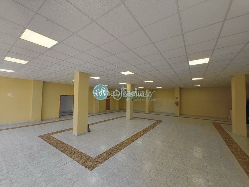 Foto e0a2fdea-f6ee-4ccb-91b7-a55651b18bcc. Rent business premise in Lastrilla (La)