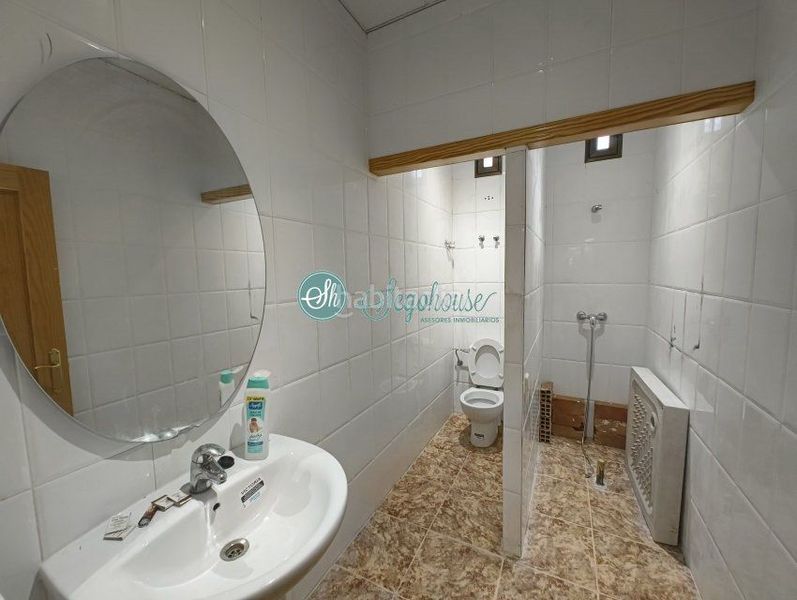 Foto e31acd7b-68cb-4753-88e7-60e06fc057e5. Rent business premise in Lastrilla (La)