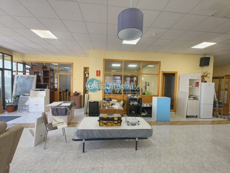 Foto ea890c6b-b24e-4c5f-bb71-c2a77ea36179. Rent business premise in Lastrilla (La)