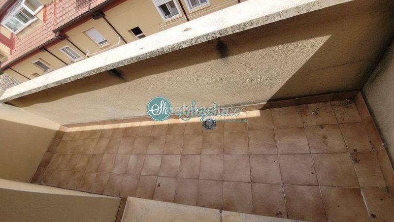 Foto 2324bcf1-02d7-4977-b7ec-5a5f03d5c2f1. Apartament amb calefacció aparcament a Espirdo