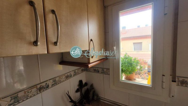 Foto 3d54dfb5-5f79-499f-b3ba-80a9520bcd69. Apartament amb calefacció aparcament a Espirdo