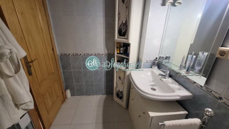 Foto 94954c5b-a306-4c3b-9f7e-276ab969e072. Apartament amb calefacció aparcament a Espirdo