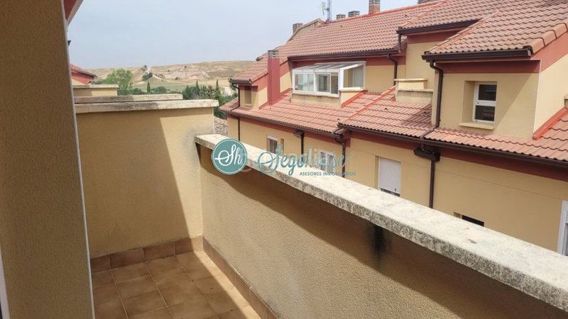 Foto 9a394b6c-c298-472b-80ed-51ad96b5942b. Apartament amb calefacció aparcament a Espirdo
