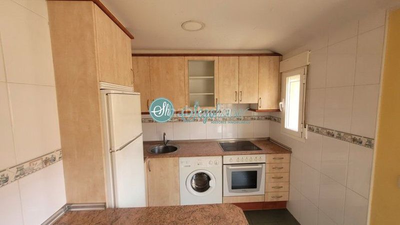 Foto fb2dc8c3-bd70-4373-996f-6f72b8ccba08. Apartament amb calefacció aparcament a Espirdo