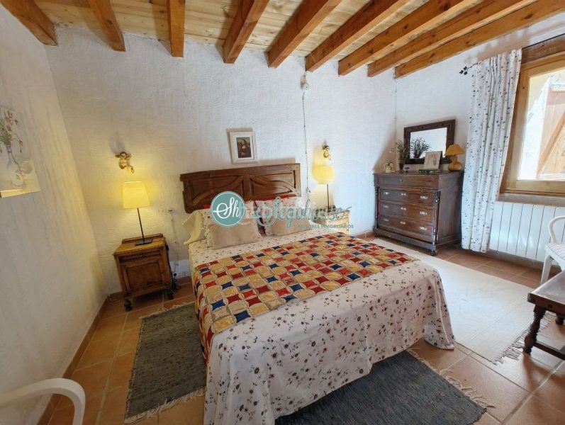 Foto 6bb734d9-9aa1-407f-8383-7a3908cb52b7. Casa amb calefacció a Escobar de Polendos