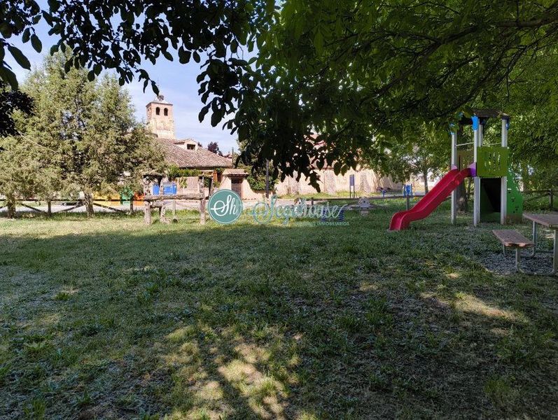 Foto a6c12d41-a78d-4949-afb1-c7d935d28381. Casa amb calefacció a Escobar de Polendos