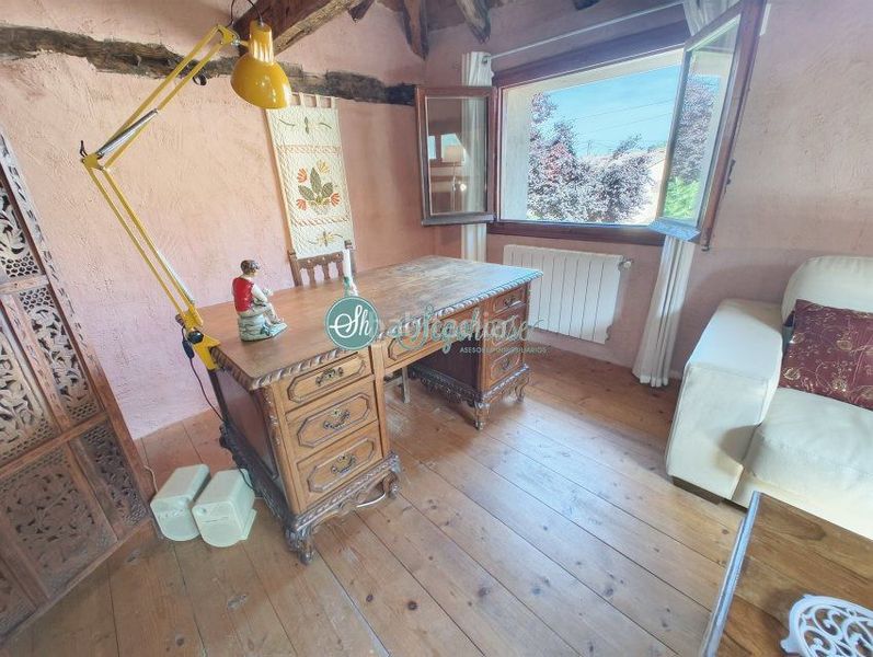 Foto a8f11cd4-fe44-47c2-964c-85eda4588228. Casa amb calefacció a Escobar de Polendos