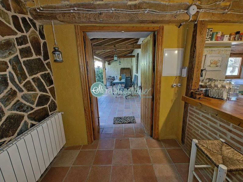 Foto af85f9a1-2366-4f18-ad0a-f7abdf53e1c0. Casa amb calefacció a Escobar de Polendos