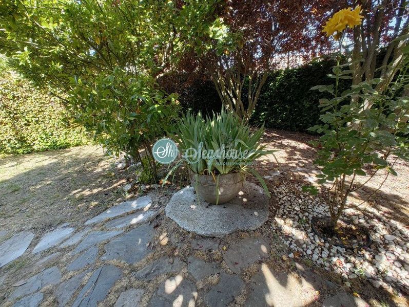 Foto ba929f3f-4ea4-4ff2-835f-bb9761f2eba3. Casa amb calefacció a Escobar de Polendos
