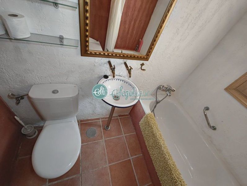 Foto c3517ff1-6e74-4918-9b5e-2af32b32a188. Casa amb calefacció a Escobar de Polendos